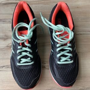 Asics Women’s GT-2000 Running Sneakers T757N